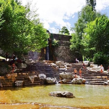 Maison Suspendue Avec Jacuzzi Privatif Pont-en-Royans Extérieur photo