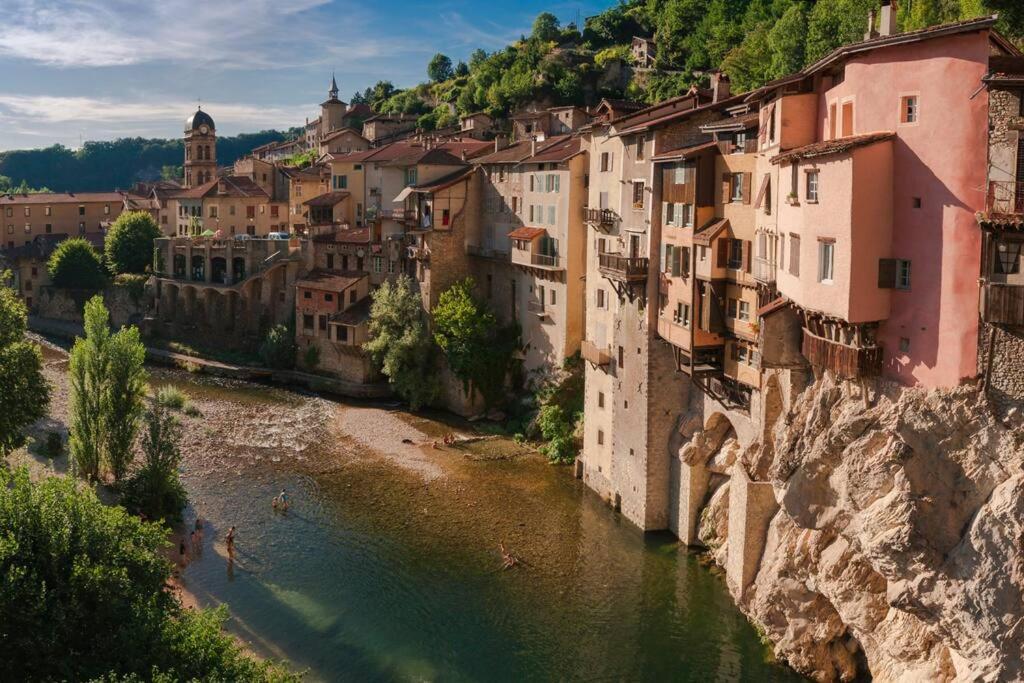 Maison Suspendue Avec Jacuzzi Privatif Pont-en-Royans Extérieur photo